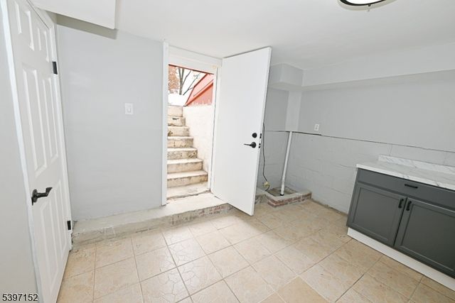 115 Clark St, Roselle Boro, NJ 07203