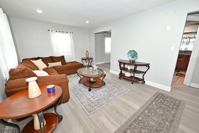 115 Clark St, Roselle Boro, NJ 07203