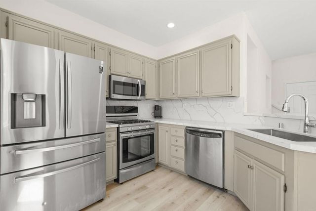 907 Caminito Estrella, Chula Vista, CA 91910