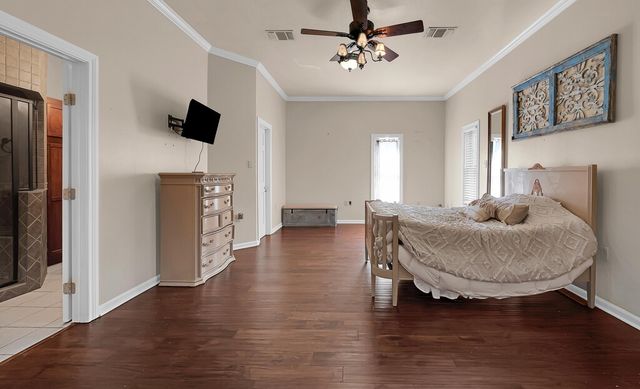 2300 N ROCK CREEK Road, Waco, TX 76708