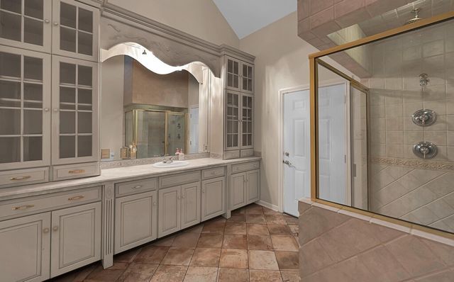 2300 N ROCK CREEK Road, Waco, TX 76708