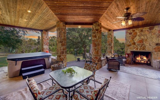 2300 N ROCK CREEK Road, Waco, TX 76708