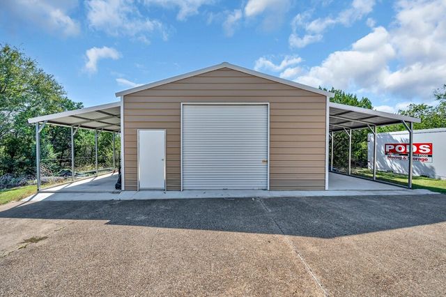 2300 N ROCK CREEK Road, Waco, TX 76708