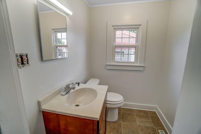 1810 N Limestone Street 1810 N Limestone Street, Springfield, OH 45503