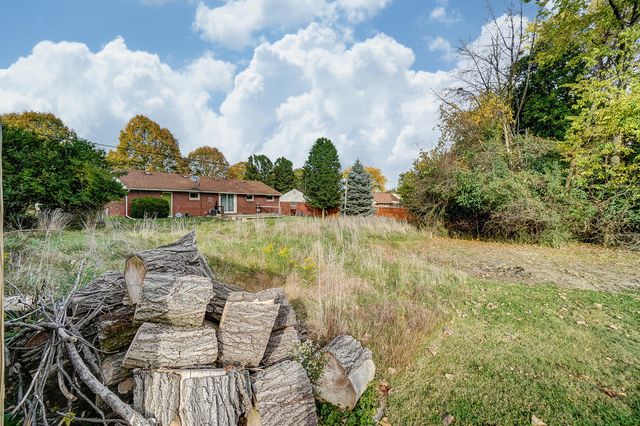 1810 N Limestone Street 1810 N Limestone Street, Springfield, OH 45503