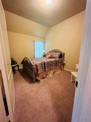 2106 Cambridge Bay Drive, Pearland, TX 77584