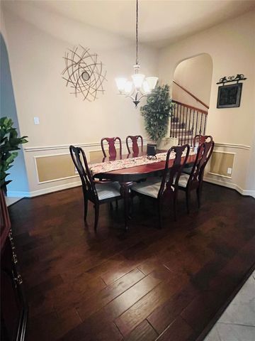 2106 Cambridge Bay Drive, Pearland, TX 77584