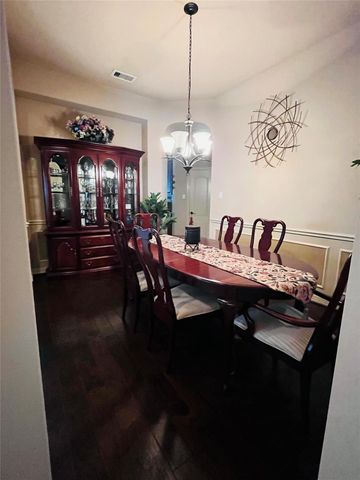 2106 Cambridge Bay Drive, Pearland, TX 77584