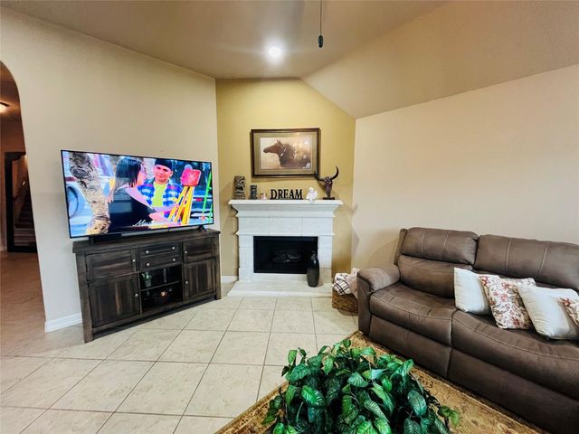 2106 Cambridge Bay Drive, Pearland, TX 77584