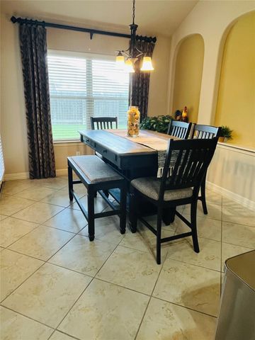 2106 Cambridge Bay Drive, Pearland, TX 77584