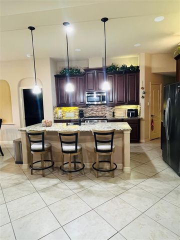 2106 Cambridge Bay Drive, Pearland, TX 77584