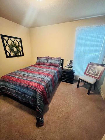 2106 Cambridge Bay Drive, Pearland, TX 77584