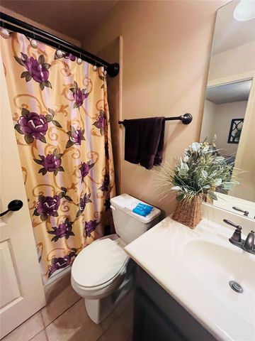 2106 Cambridge Bay Drive, Pearland, TX 77584