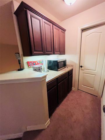 2106 Cambridge Bay Drive, Pearland, TX 77584