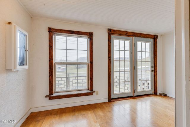 22587 Us Hwy 58, Castlewood, VA 24224