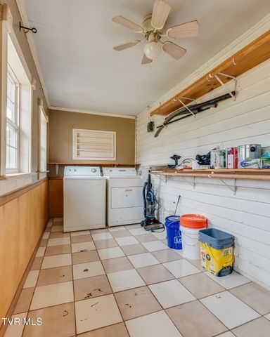 22587 Us Hwy 58, Castlewood, VA 24224