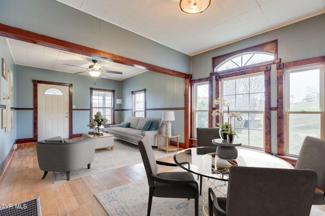 22587 Us Hwy 58, Castlewood, VA 24224