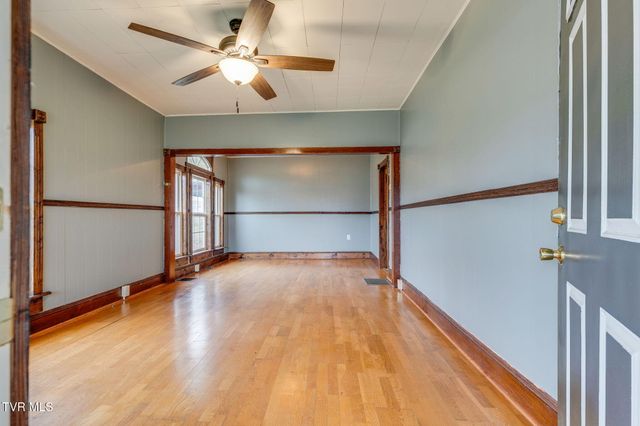 22587 Us Hwy 58, Castlewood, VA 24224