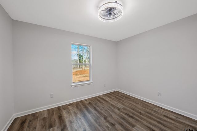 608 Giles St, Troup, TX 75789