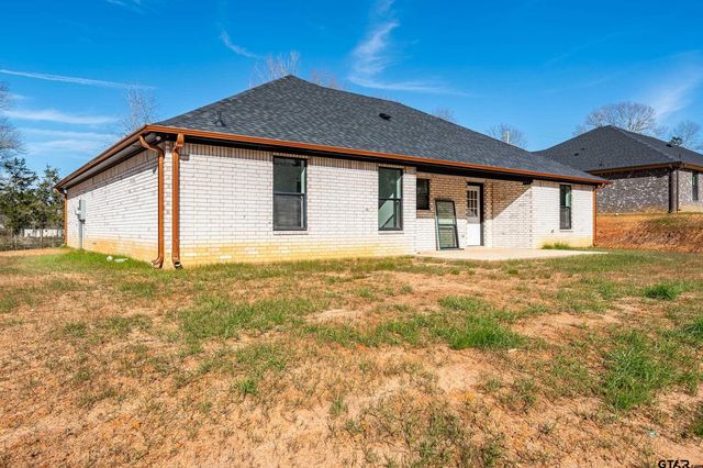 608 Giles St, Troup, TX 75789