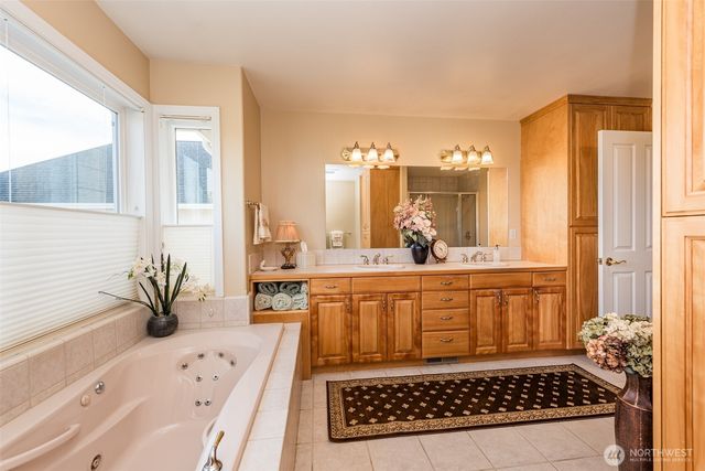 241 Lone Eagle Lane, Sequim, WA 98382
