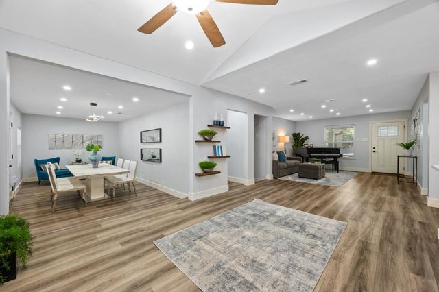 5100 Plumas LN, Austin, TX 78745