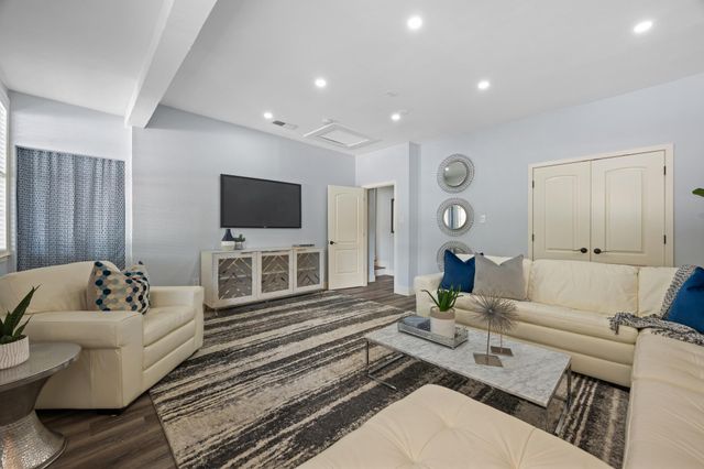 5100 Plumas LN, Austin, TX 78745