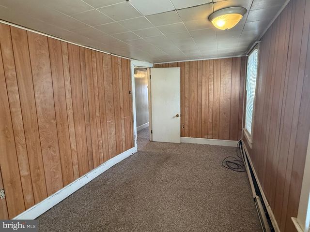 122 N MAIN ST, Red Lion, PA 17356