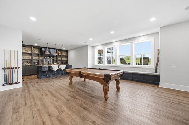 1608 Liberty Bluff Drive, Delaware, OH 43015