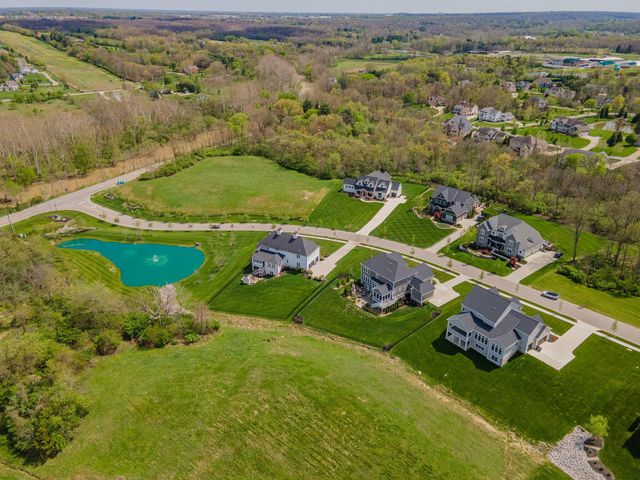 1608 Liberty Bluff Drive, Delaware, OH 43015