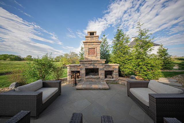 1608 Liberty Bluff Drive, Delaware, OH 43015