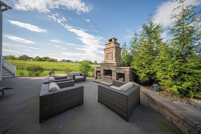 1608 Liberty Bluff Drive, Delaware, OH 43015