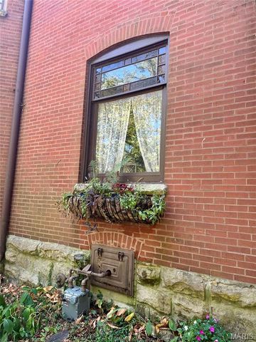 1312 Old Trenton Road, Highland, IL 62249