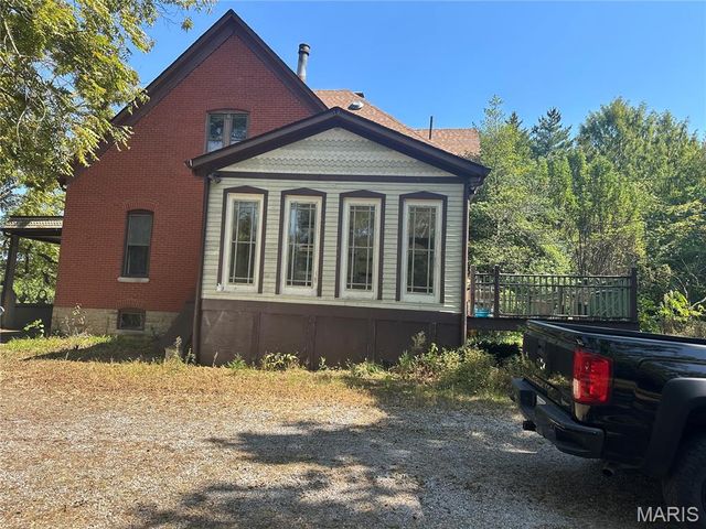 1312 Old Trenton Road, Highland, IL 62249