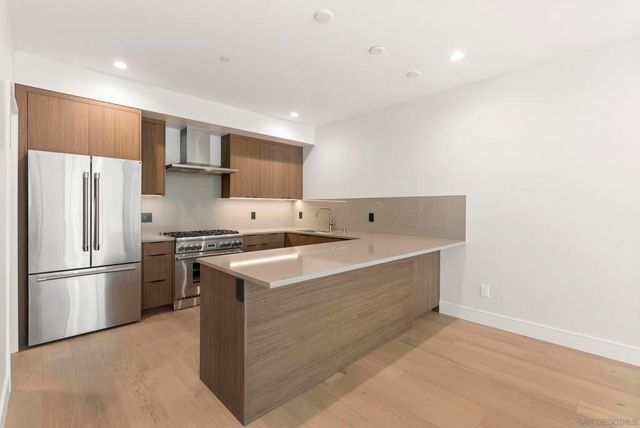 4214 Tonopah St, San Diego, CA 92110