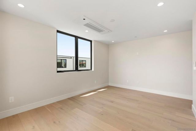 4214 Tonopah St, San Diego, CA 92110