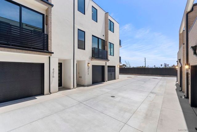 4214 Tonopah St, San Diego, CA 92110