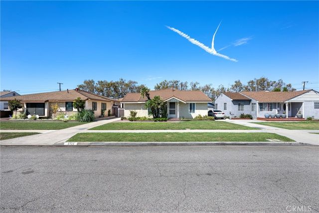 6123 Pepperwood, Lakewood, CA 90712