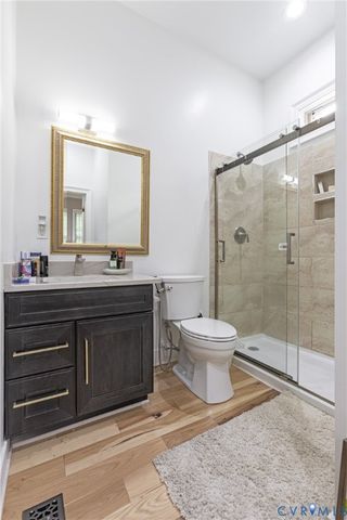 12554 Kain Rd, Glen Allen, VA 23059