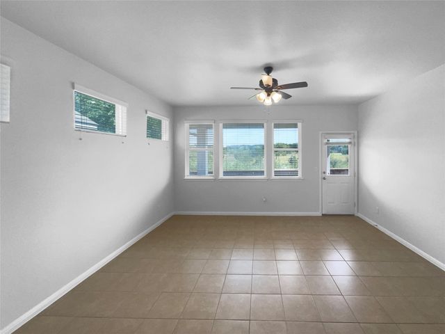 312 La Escalera DR, Leander, TX 78641