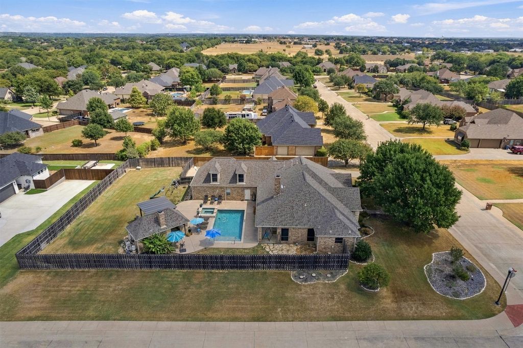7211 Hamilton Drive, Midlothian, TX 76065 — exterior