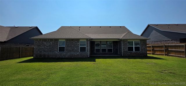 1502 E Utica Place, Broken Arrow, OK 74011