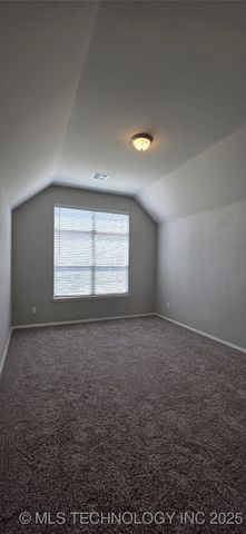 1502 E Utica Place, Broken Arrow, OK 74011