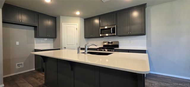 1502 E Utica Place, Broken Arrow, OK 74011