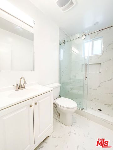 127 S St Andrews Place, Los Angeles, CA 90004