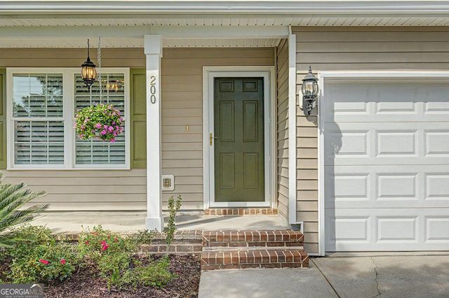 200 Sawgrass Drive, Savannah, GA 31405