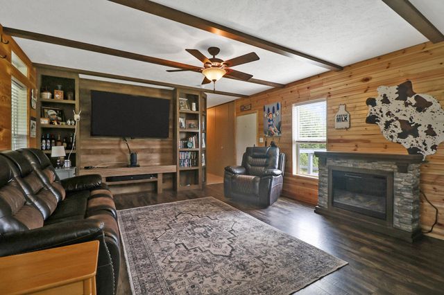 2930 Doc Loy Road, Grandview, TN 37337