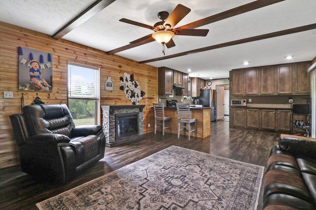 2930 Doc Loy Road, Grandview, TN 37337