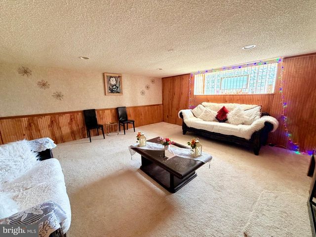 1437 NAPFLE AVE, Philadelphia, PA 19111