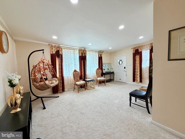1437 NAPFLE AVE, Philadelphia, PA 19111
